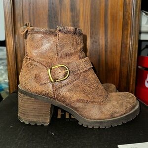 Lucky Brand size 6.5 booties